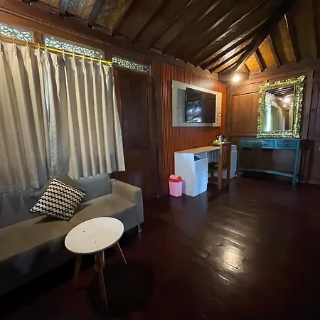 Green Paddy Hostel & Villa-2